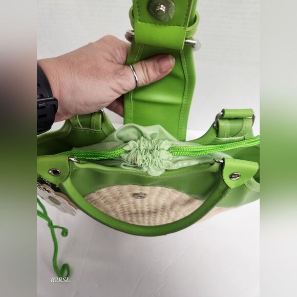 Green Wicker Bag With Flower - Picture 6 of 12